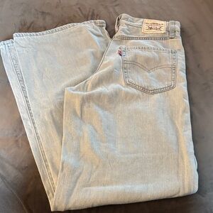 Levi’s extra large straight jeans women’s . 25 x 33.